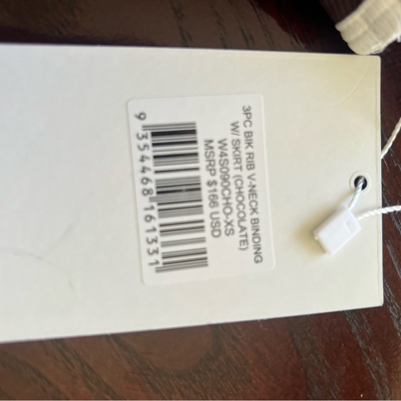 NWT XS 3 Piece Bikini w/skirt. Elegant Chocolate Color with white accents - Picture 3 of 8